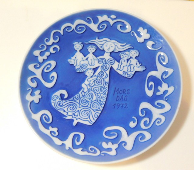 MORS DAG 1972 Mother Day Royal Copenhagen Denmark 6" Blue ...