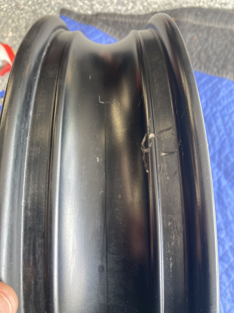 01-05 SUZUKI GSXR 600 750 OEM DENT IN LIP FRONT WHEEL RIM 54111