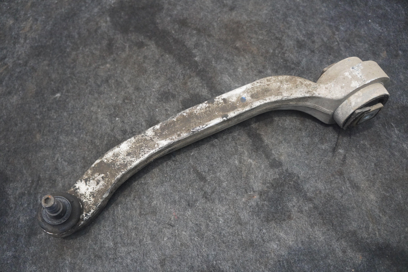 Front Left Lower Rearward Control Arm 3W0407693A Bentley Continental GTC 2016