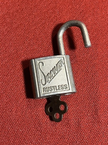 Vintage Slaymaker Rustless Padlock W/ Keys And Texaco Keychain Working - Picture 5 of 8