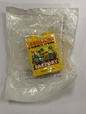 Collectible LEGO Legoland Discovery Center Duplo Brick Yellow Centre NEW SEALED 