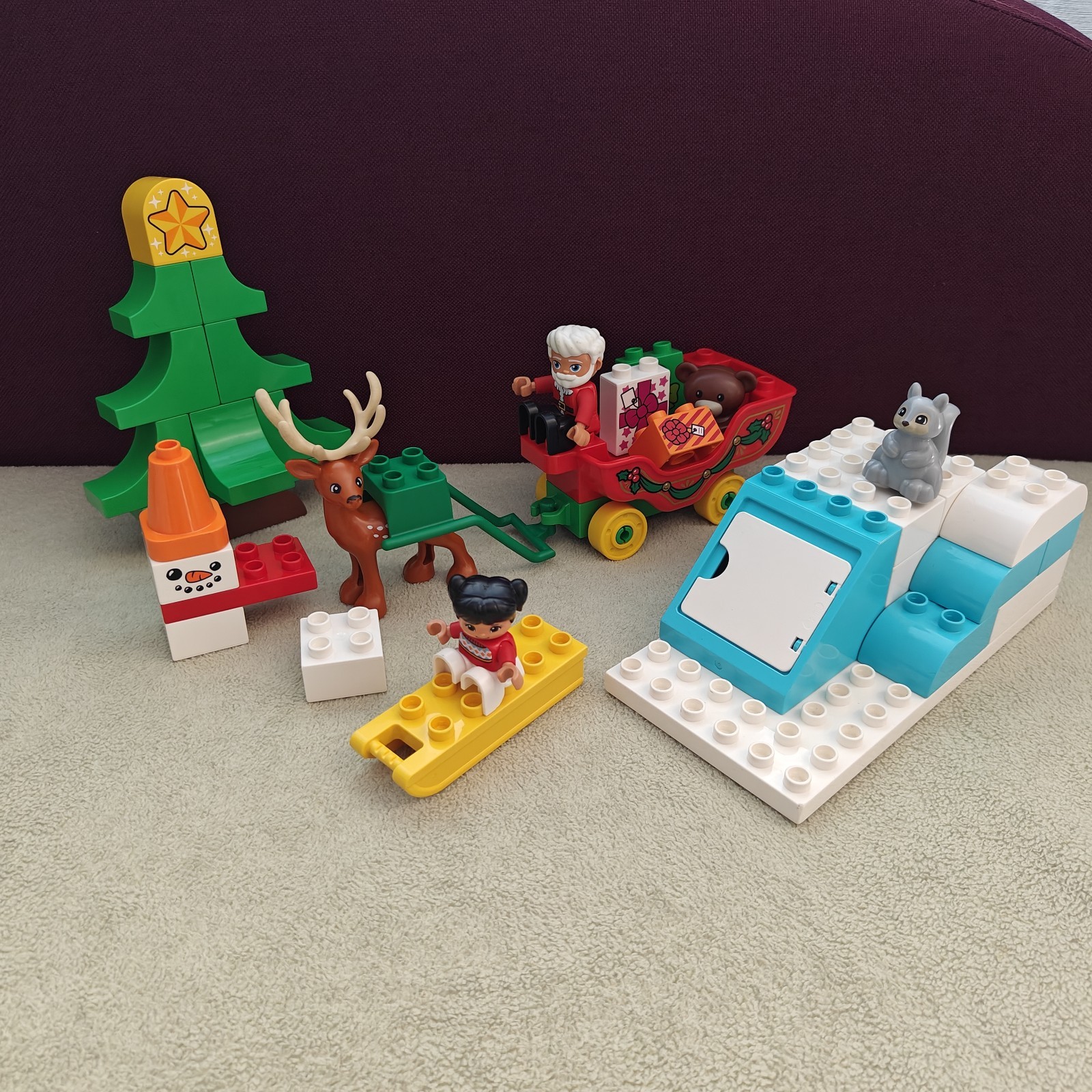 Lego Duplo 10837 - Les Vacances D'hiver Du Père Noël - cadeaux luge sapin