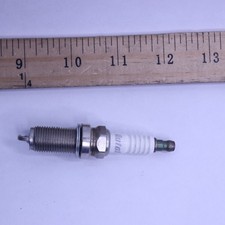Autolite Platinum Spark Plug AP5325