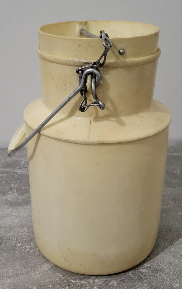 Ancien Pot A Lait Plastique Jaune Pola France Deco Campagne Vintage N°357 - Photo 3/4