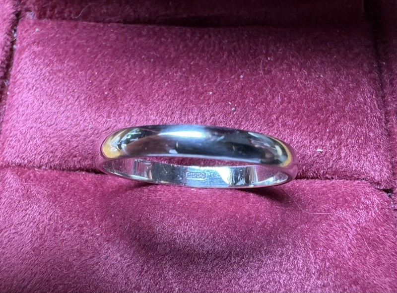 Platinum 950 Half Round Wedding Band Ring 2.5mm Size 6.5