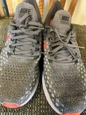 Nike Air Pegasus 35 Men's Running Shoes Used Gray and red Size 11