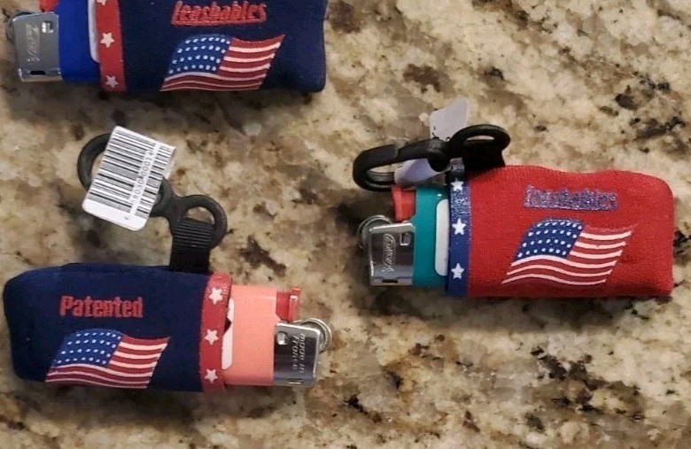 Leashes W/ Lighter. Sealed Nib Assorted 24 Pack From 2001
