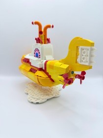 LEGO Ideas The Beatles Yellow Submarine 21306 - 99% Complete w/ Box, Retired