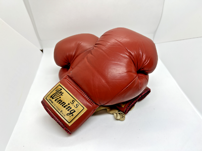 Winning Vintage Initial Old Logo Boxing Gloves 8 oz Red Lace Winning Vintage Initial Old Logo Boxing Gloves 8 oz Red Lace