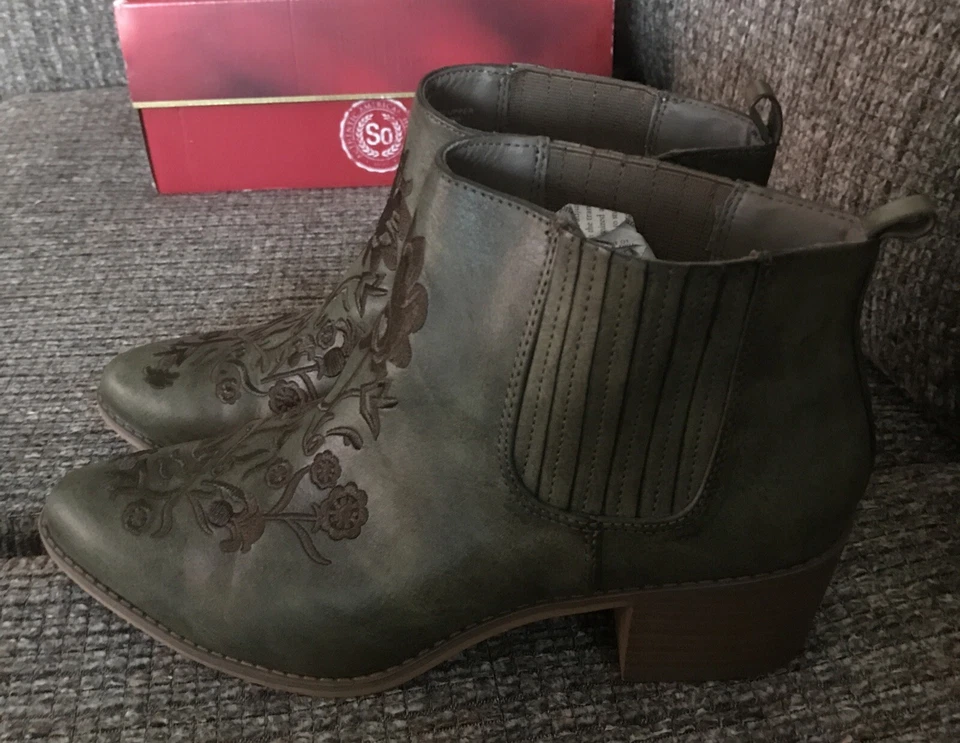 Womens Avenue Cloud Walkers Olive Green Embroidered Slip-On Ankle Boots Size 11W - Image 3 of 4