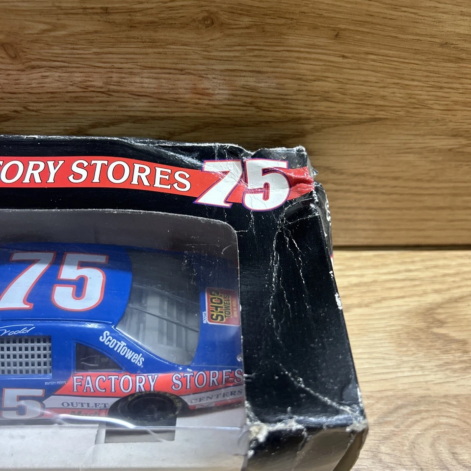Revell 1995 1:24 Todd Bodine #75 tiendas de fábrica de América Ford Thunderbird leer Foto 4 de 4