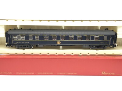 Rivarossi HO 2590 CIWL Passenger Restaurant Car + Detailed Interiors