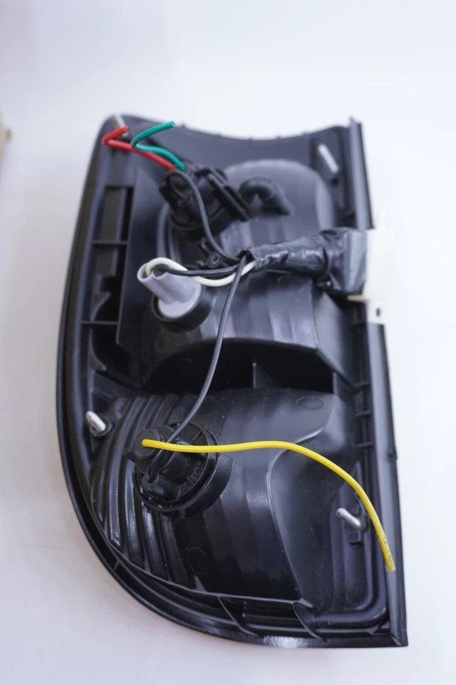 2001-2004 TOYOTA TACOMA Tail Light Tail Lamp Left TYC 11-5536-00-1N - Image 2 of 4