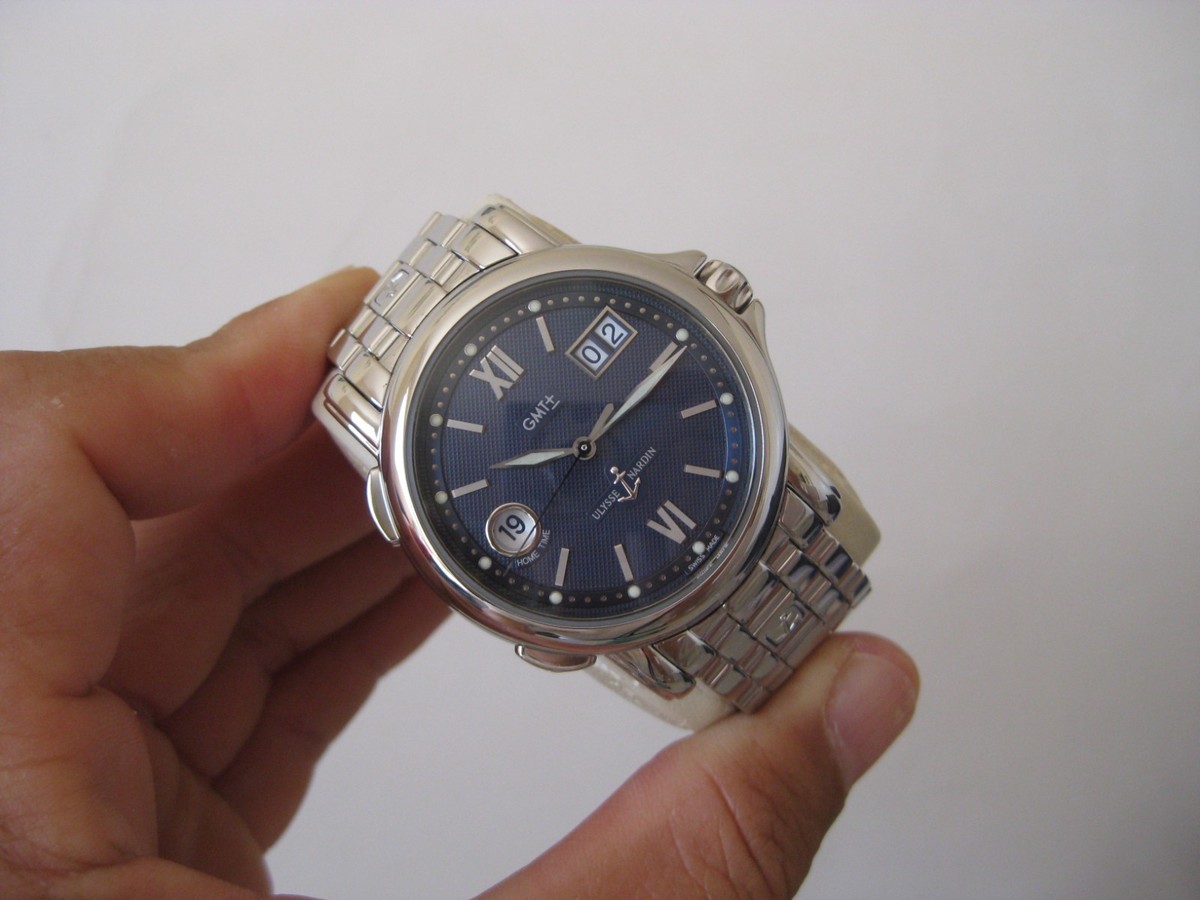 Ulysse Nardin Dual Time GMT +/- Big Date Chronometer Watch 40mm