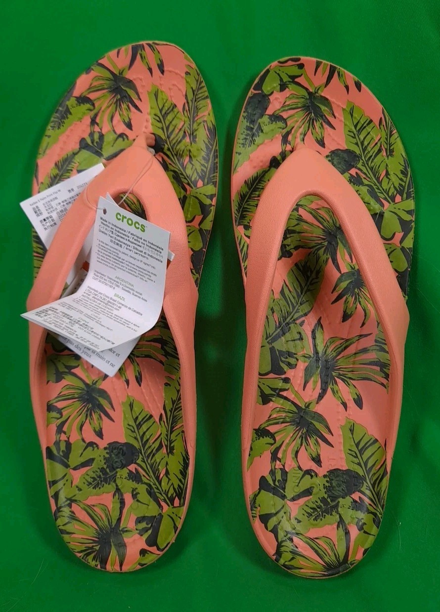 APL Infradito Crocs Kadee II Tropical Palm Print taglia 11 W nuovo con etichette casual spiaggia piscina
