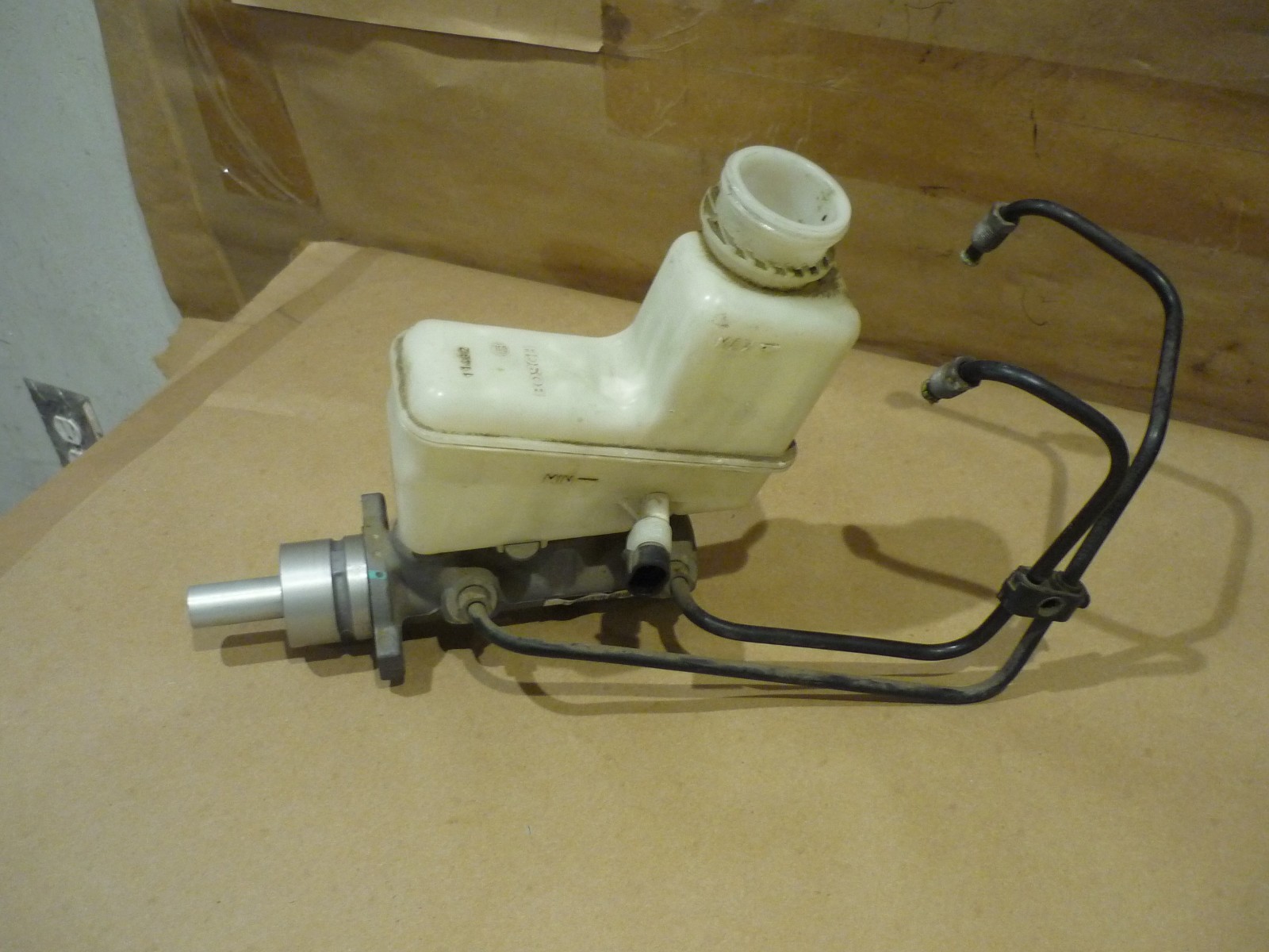 Maserati 4200 Brake Master Cylinder And Tank P/N 980138133