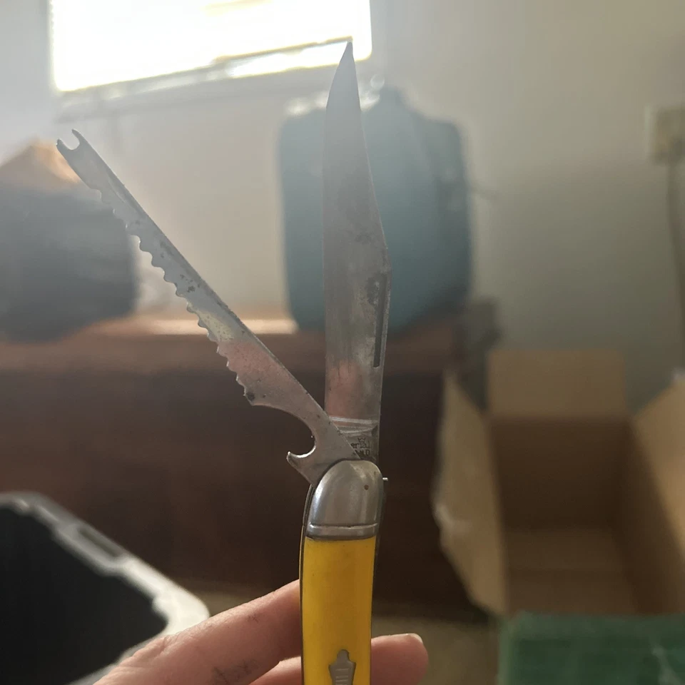 Cuchillo de pez amarillo vintage Imperial Ireland con escalador Foto 4 de 4