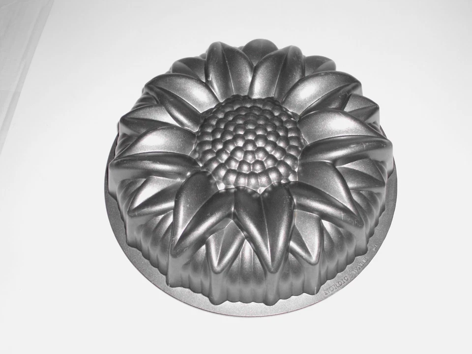 Backform Sunflower Sonnenblume von Nordic Ware - Bild 2 von 4