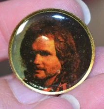 MICAHEL ANTHONY VAN HALEN PIN 1 IN.