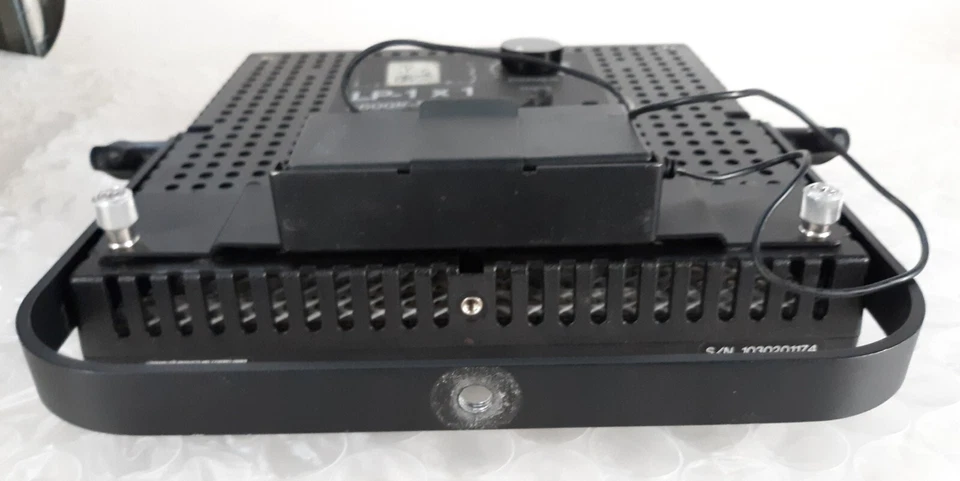 Litepanels LP-1 x 1 5600K-SPOT Panel w/ AC Adapter + Bracket *TESTED* - Image 4 of 4