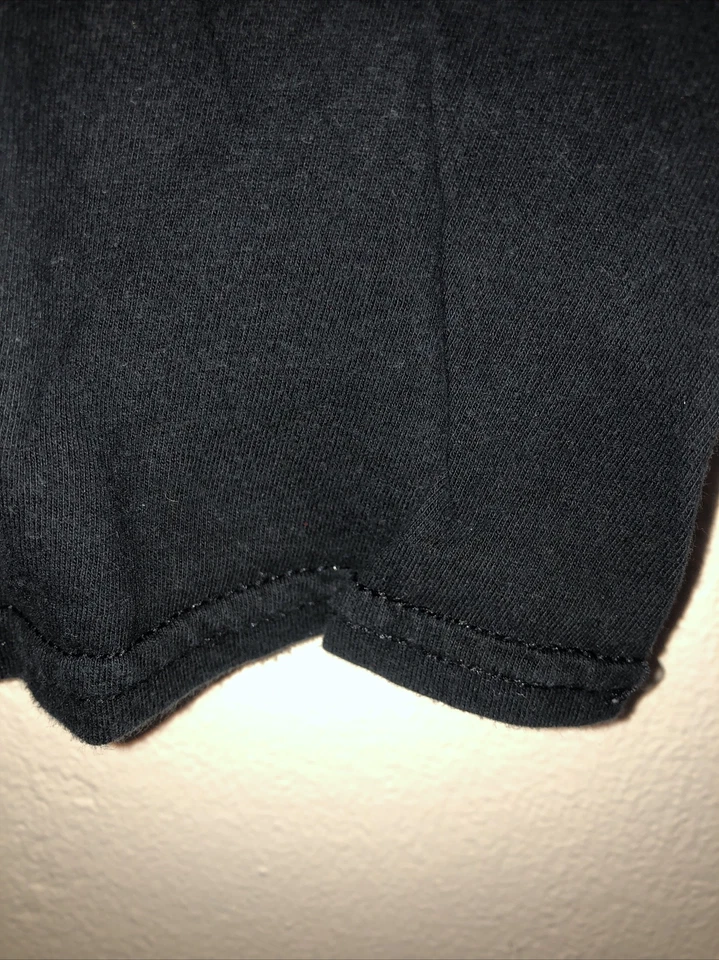 Threadless T Shirt  Men Size M Design By Tatka Waskitho Pre Owned Gd Cond.  - Imagem 4 de 4