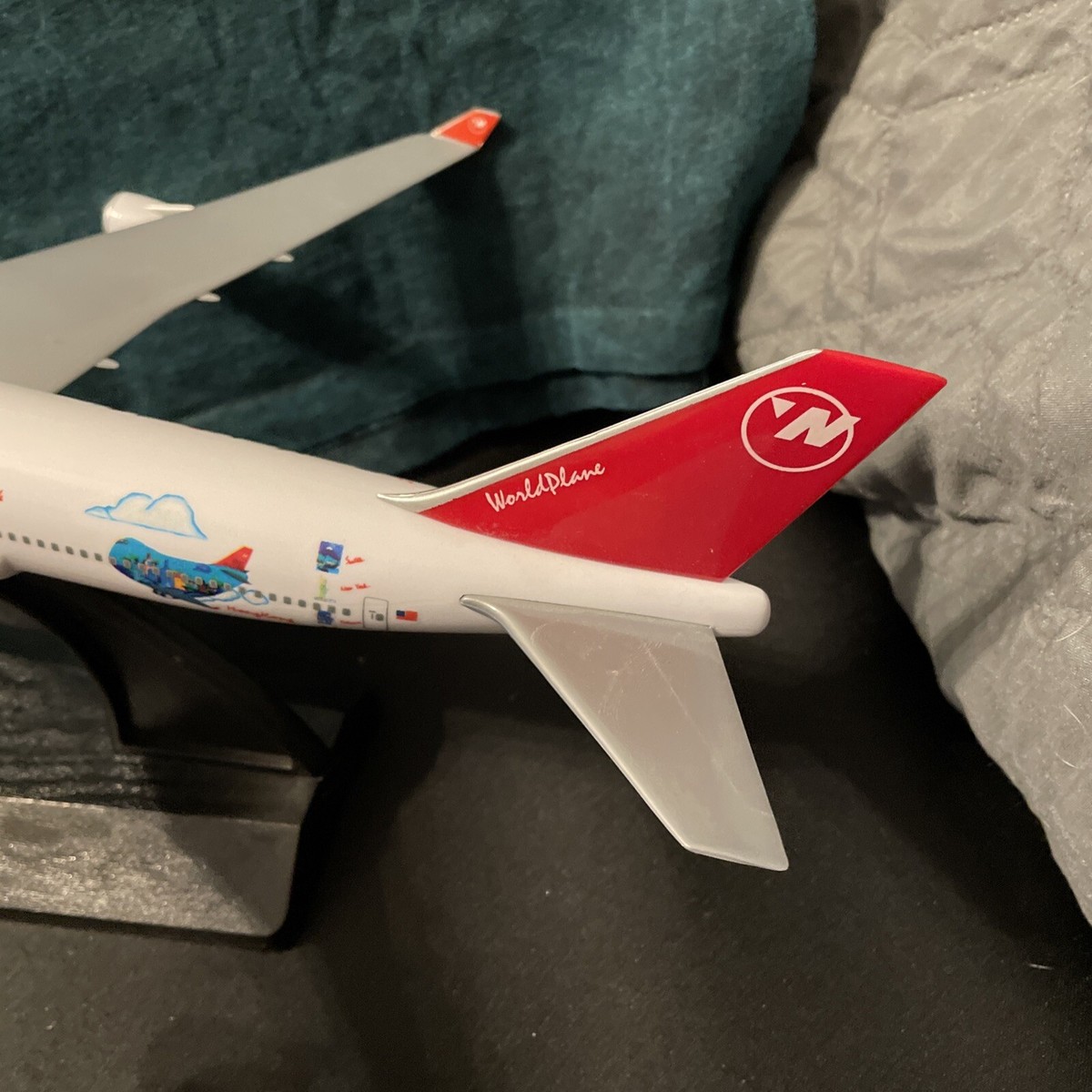 Northwest Airlines 747-400 World Plane Mini Phoenix Model Company