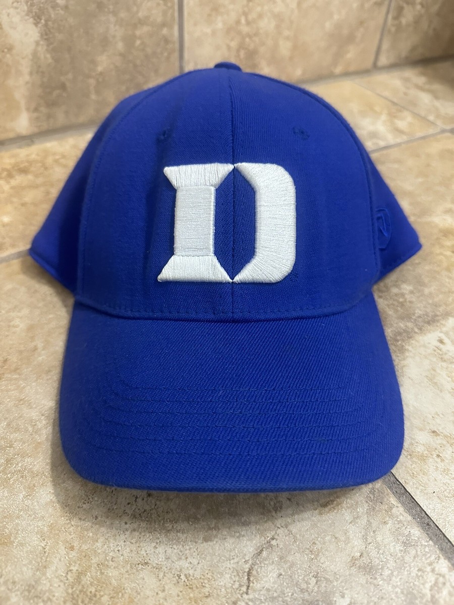 Top Of The World Towcaps.com Duke Blue Devils Fitted Ballcap Size