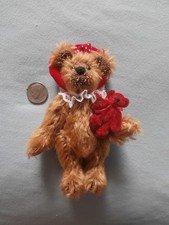 WORLD OF MINIATURE BEARS By Theresa Yang 4.5" MOHAIR BEAR HOLDING TINY RED ONE