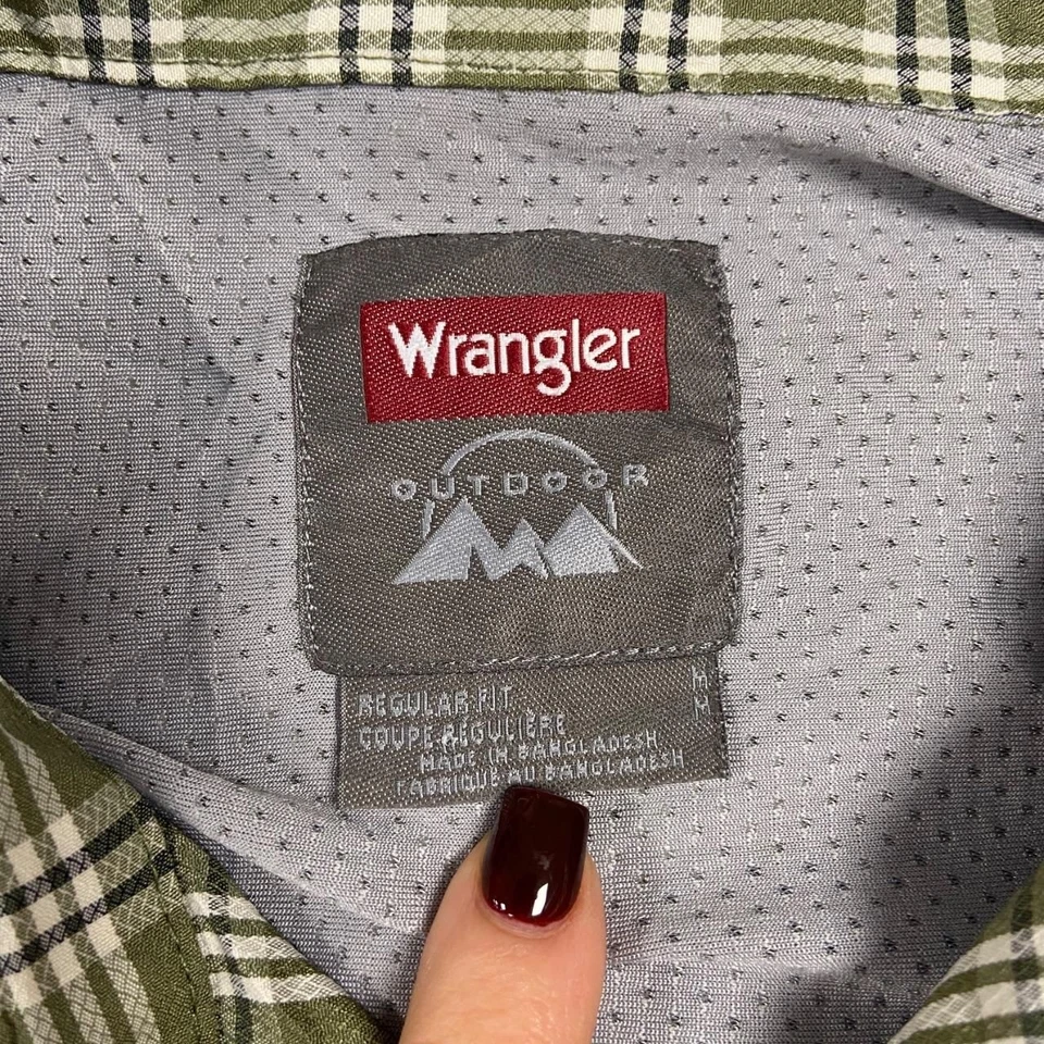 Wrangler Shirt Outdoor Checked Patterned Long Sleeve Shirt Men's M - Image 4 of 4