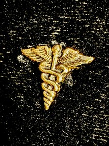 VTG 14K Gold Caduceus Medical Hospital Healthcare Pin 1/2”