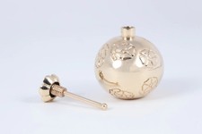14k Yellow Gold Floral Design Small Perfume Bottle (24.70g.)