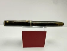 Vintage Whahl Eversharp Fountain Pen  Gold Trim Parer 20