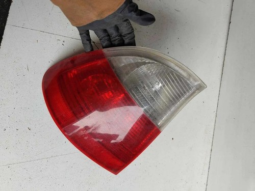 BMW 3 E90 Rücklicht hinten rechts 63216905 3.00 Diesel 145kw 2000 34686676