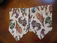 Tapestry Table Runner Christmas Angels - 72" x 12"