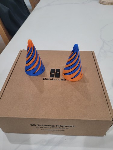 3D gedruckter mehrfarbiger unmöglicher Durchgang Spiralkegel - Bild 5 von 5