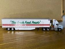 1/64 DCP MACK PINNACLE & 53FT. THERMO KING TRAILER REPRESENTING SAFEWAY FOODS