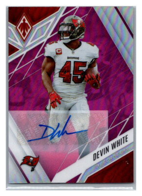 2022 Panini Phoenix - #66 Devin White Pink 42/50 Auto TC6354
