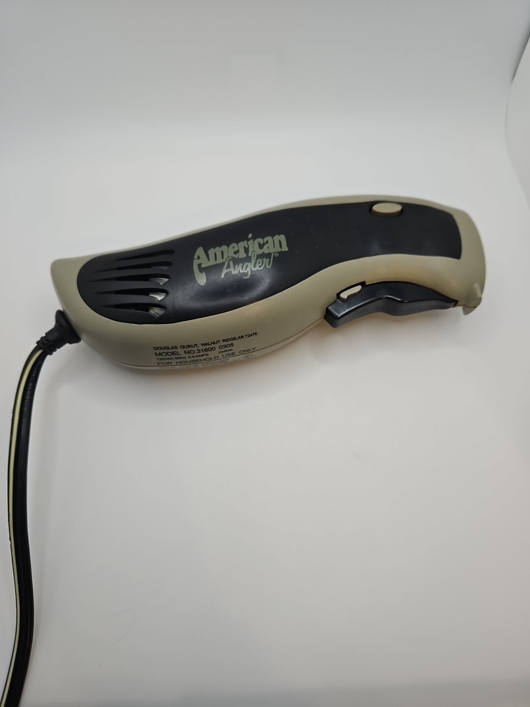 American Angler Electric Fillet Knife Dual Serrated 8" Blades Working