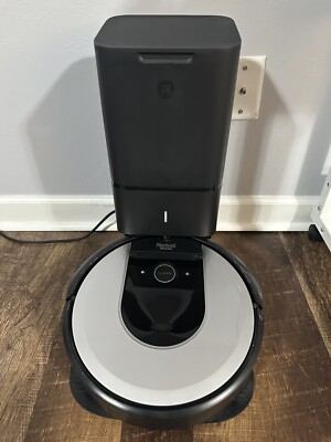iRobot Roomba i6+ Bagless Robot Vacuum Cleaner with Automatic Dirt Disposal