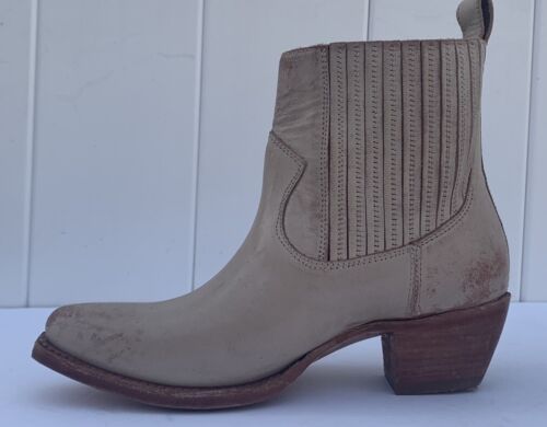 Botas para mujer Frye Sacha Chelsea con punta de corte blanco cuero en apuros 6 B - Imagen 16 de 19