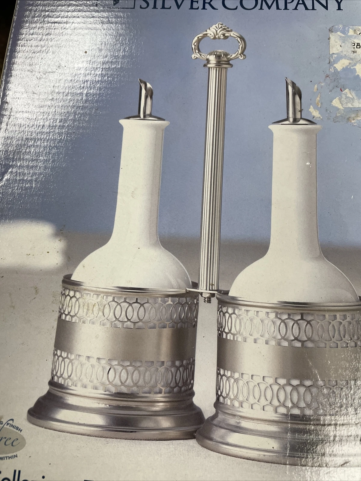 INTERNATIONAL SILVER COMPANY COLLEZIONE TOSCANA 3 PC OIL & VINEGAR SET White