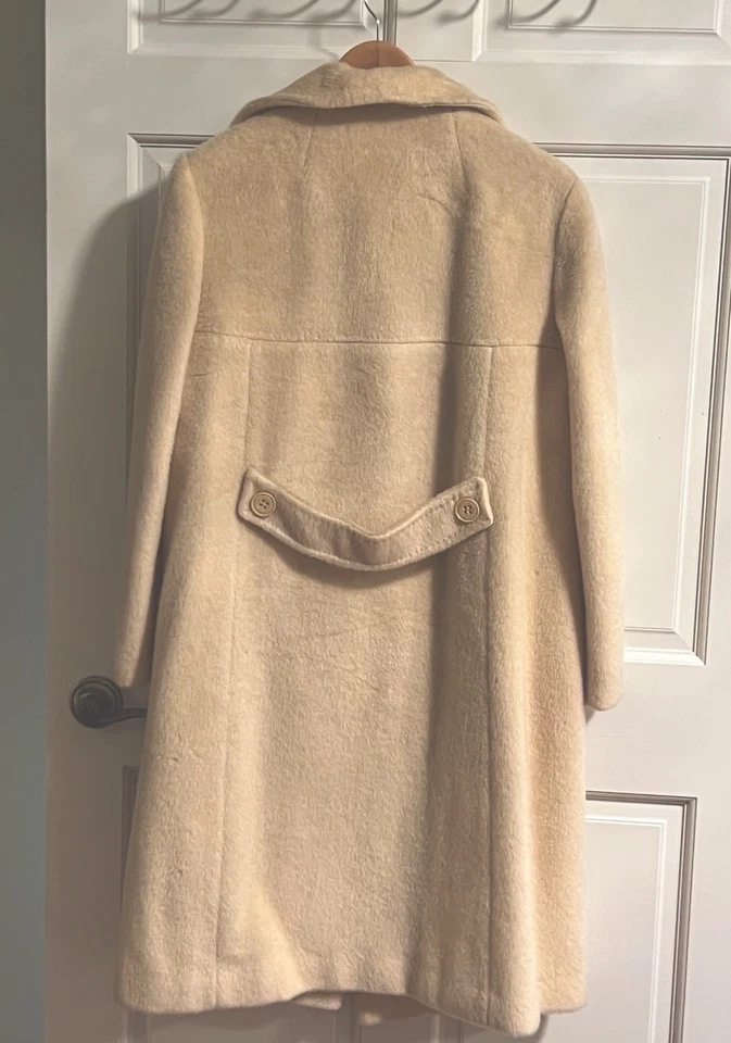 Vintage 1960s I. Magnin Alpaca Mohair Pile Coat Cream Long Double Breasted ILGWU - Image 4 of 4