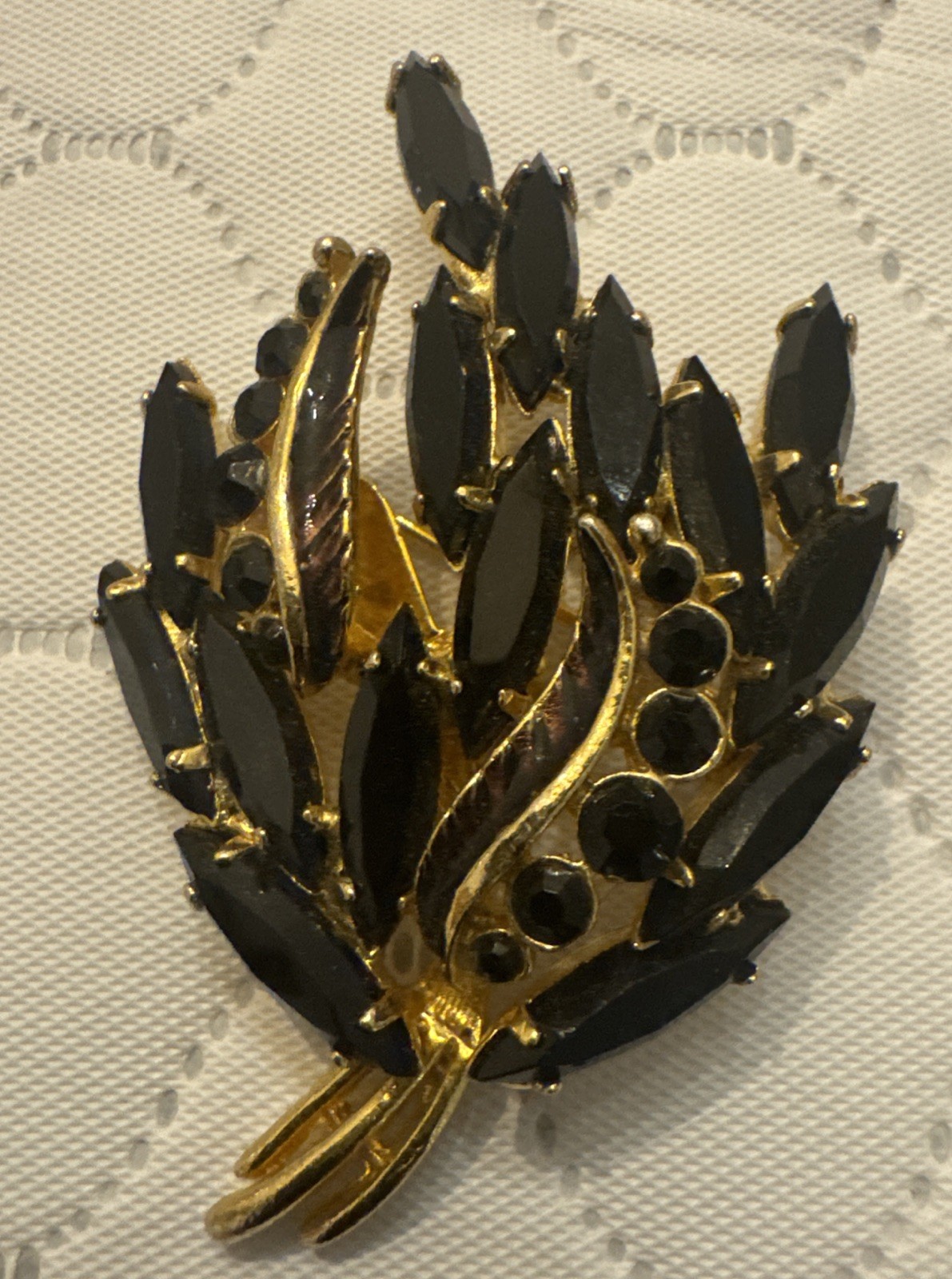 Picture 1 of 2