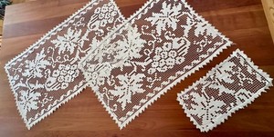 Viintage Netlace Beatiful Grapeleaf Pattern 3 Pieces 18'x33 18"x29" 8"x13"