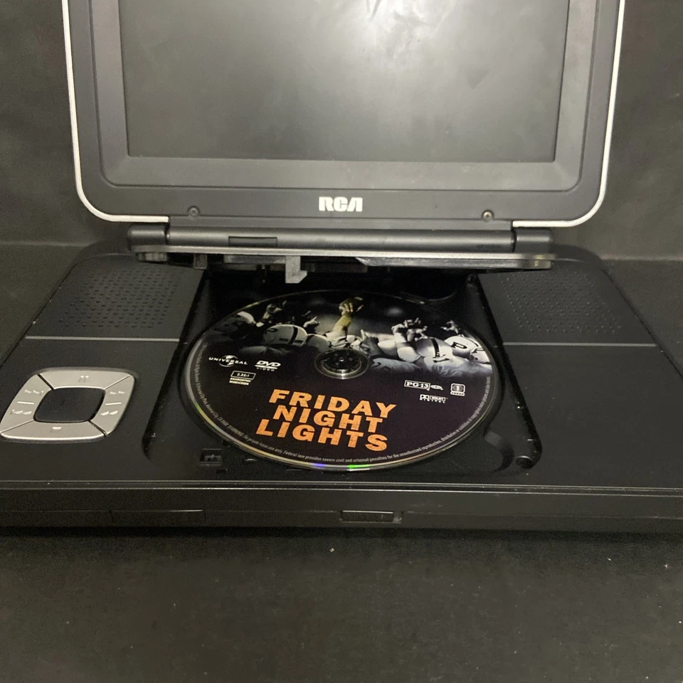 RCA DRC6309 Portable DVD, Audio CD Player w/ Car Plug W/case - Image 2 of 4