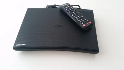 Samsung BD-J5500, 3D Blu-ray Player,  Curved Design (HDMI, USB) - Bild 1 von 2