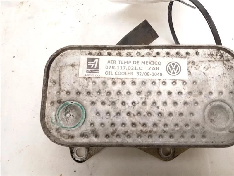 ENFRIADOR DE ACEITE DE MOTOR PARA VOLKSWAGEN JETTA 2009 Foto 4 de 4