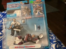 Starting Lineup 2000 Classic Doubles Olaf Kolzig/Patrick Roy w/Collector Cards