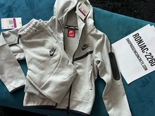 Nike Tech Fleece Kids Grey Tracksuit Set Hoodie Joggers NEW - Size 3T