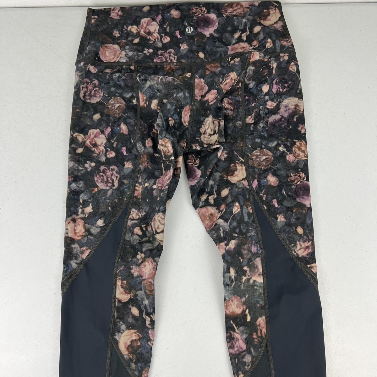 LULULEMON Wunder Under Crop II Scallop Luxtreme 24